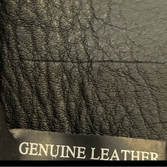 Crossbody SALE Genuine Leather Bag by Paradox Leather - Picture 7 of 8